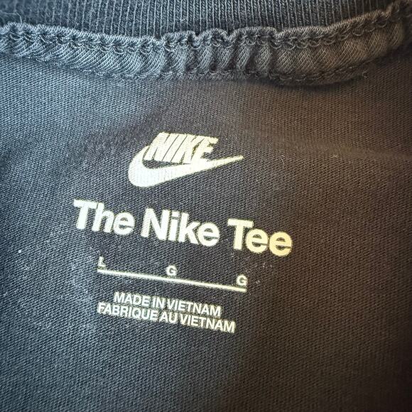 Nike Sportswear Black Outer Space Tee Youth Large - Picture 6 of 7